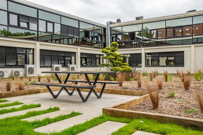 Aménagement extérieur des locaux de Nantes